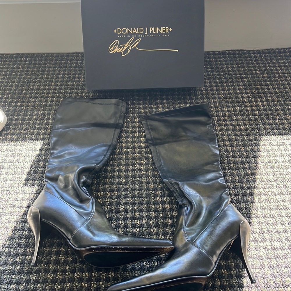 Donald J Pliner tall boot soft leather with some flaws pictured above size 8.5